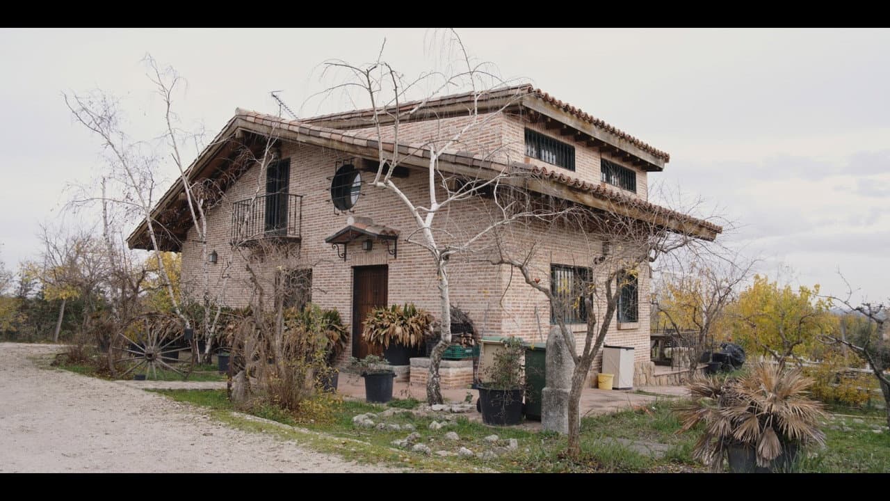 El Lobo y La Gacela