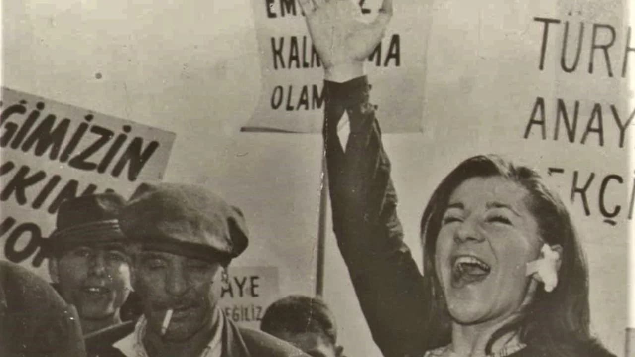 Karanlıkta Uyananlar
